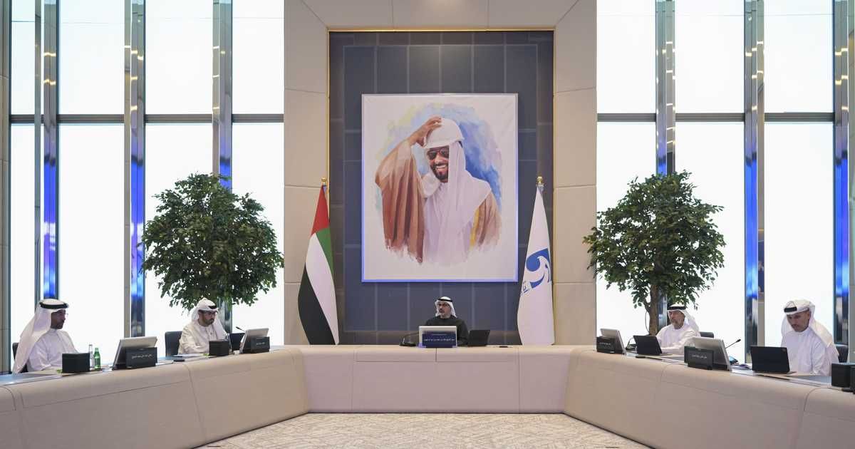 العالم اليوم - ولي عهد أبوظبي يترأس اجتماع اللجنة التنفيذية لمجلس "أدنوك"