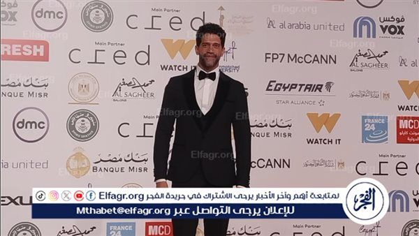 أحمد مجدي يتألق في افتتاح مهرجان القاهرة السينمائي الدولي في دورته 46