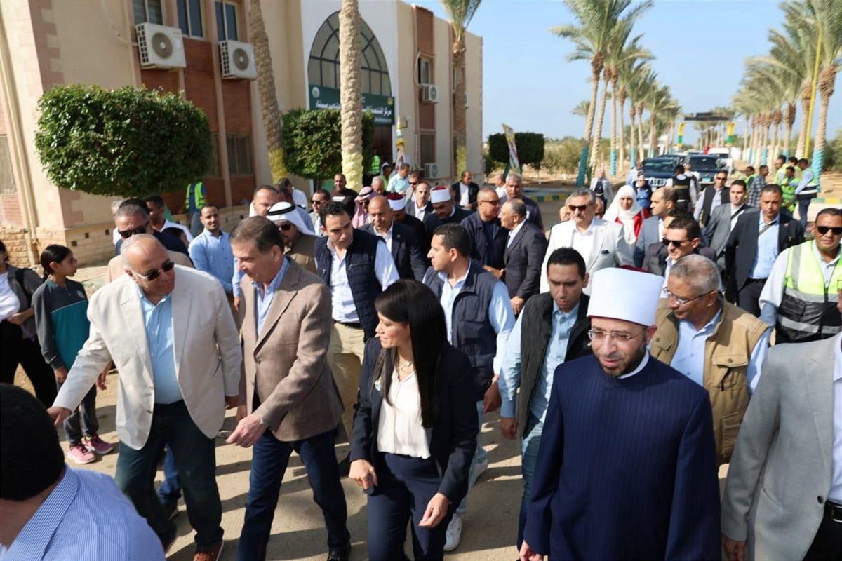 وزراء التخطيط والزراعة والأوقاف ومحافظ جنوب سيناء يفتتحون "مركز التميز لتحلية المياه" و"البنك الإقليمي للجينات"