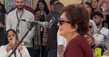 كواليس لم تُروَ من قبل... لبلبة: محمد عبد العزيز علّمني الضحك من غير ما أمثل