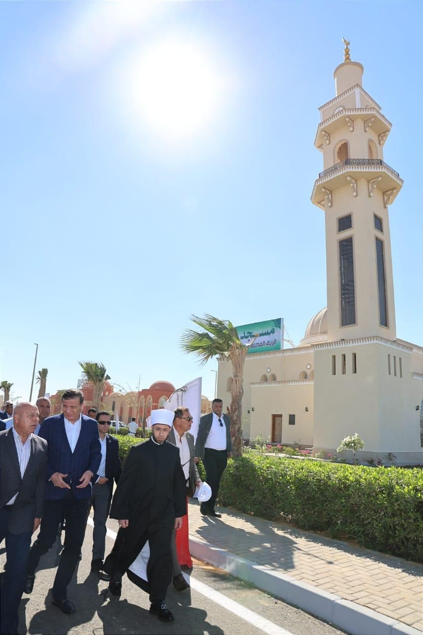 نائب رئيس الوزراء ووزير الأوقاف يشهدون افتتاح المنطقة الإدارية والخدمية بمدينة الطور