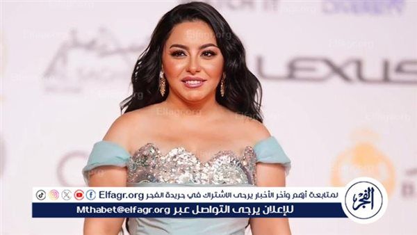 الهام عبد البديع تتألق على السجادة الحمراء بعد غياب طويل بمهرجان القاهرة السينمائي الـ46