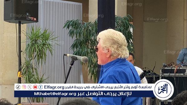 حسين فهمي عن المخرج محمد عبد العزيز:" إنجاز العمر فعلا وكنا زملاء تخته واحدة "