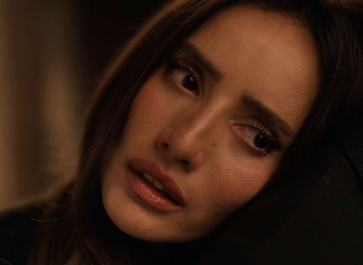 مسلسل ورد وشوكولاته.. زينة تفاجئ محمد فراج في منزله وتنصب له فخًا