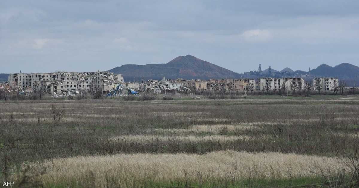 العالم اليوم - روسيا تسيطر على بلدتين واستسلام "مارينز" أوكرانيين