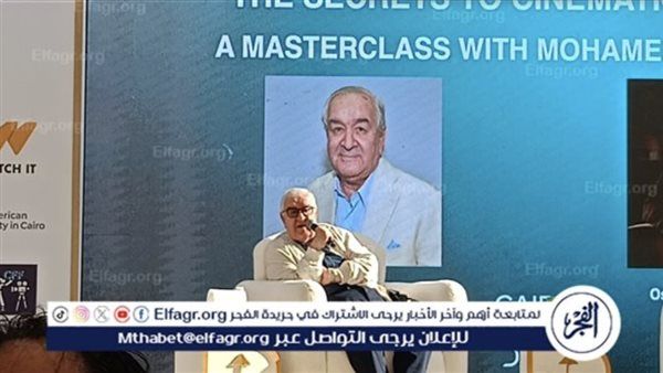 محمد عبدالعزيز يكشف تفاصيل لأول مرة عن عادل إمام