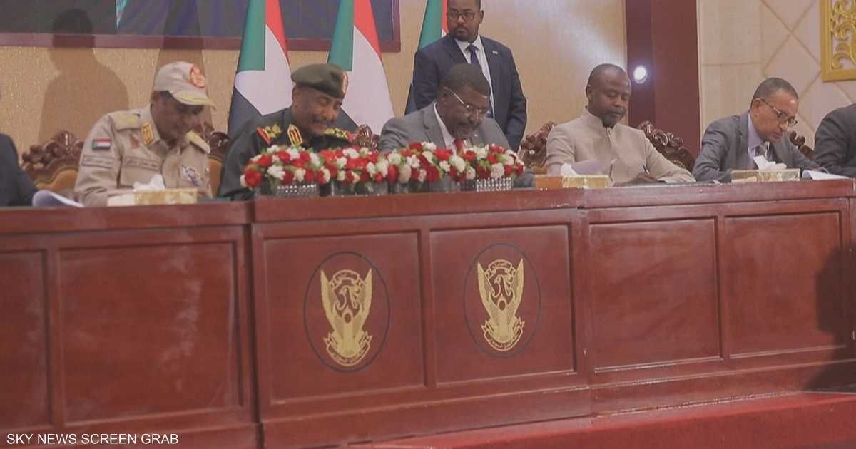 العالم اليوم - علاقة البرهان ودقلو.. شراكة تحولت إلى "عداء مفتوح"