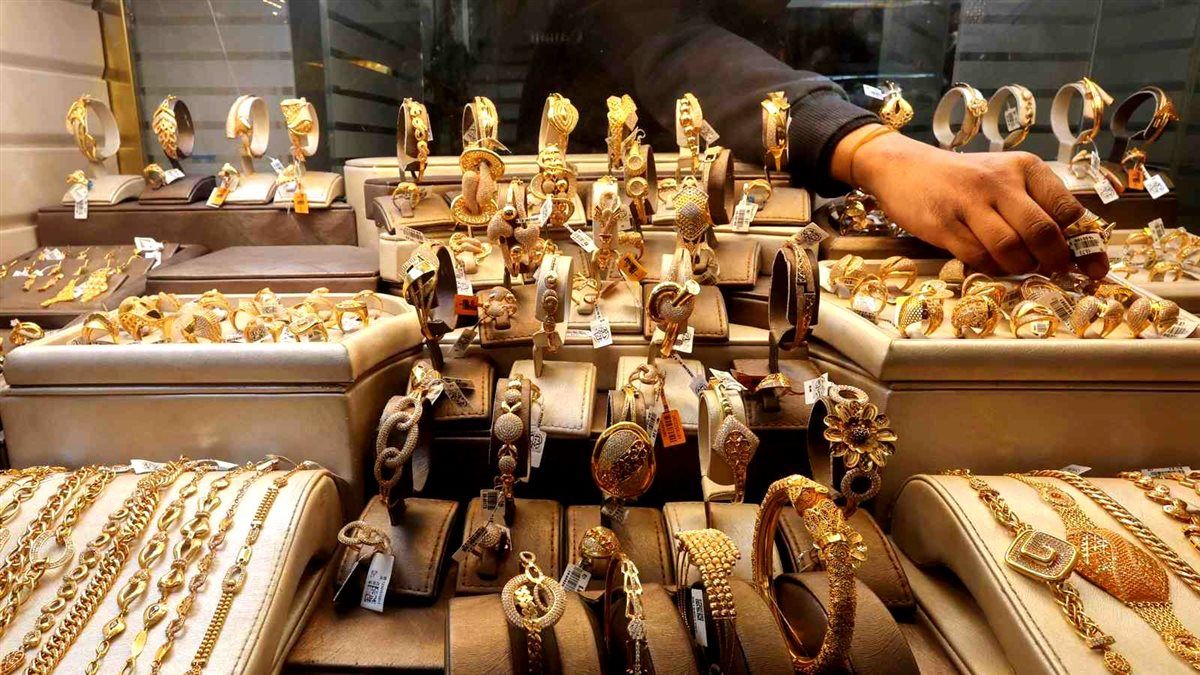 Tether تستقطب خبراء HSBC لتوسيع نفوذها في سوق الذهب العالمي