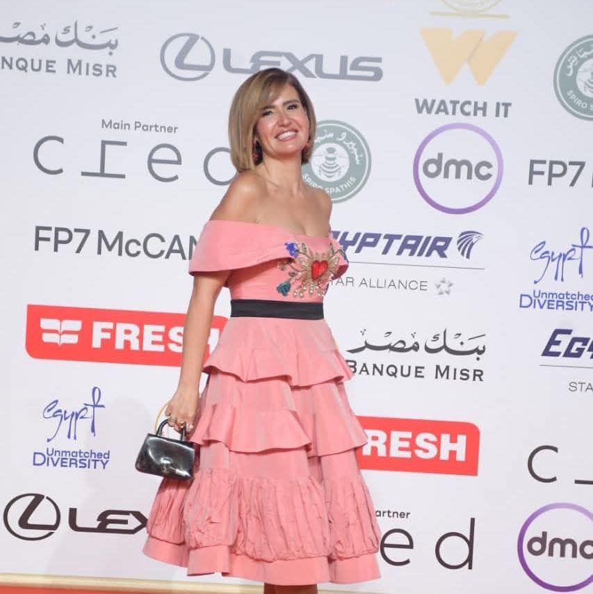 ظهور مفاجئ لهنا شيحة وابناءها يشعل عرض فيلم "شكوى رقم ٧١٣٣١٧" ضمن فعاليات مهرجان القاهرة