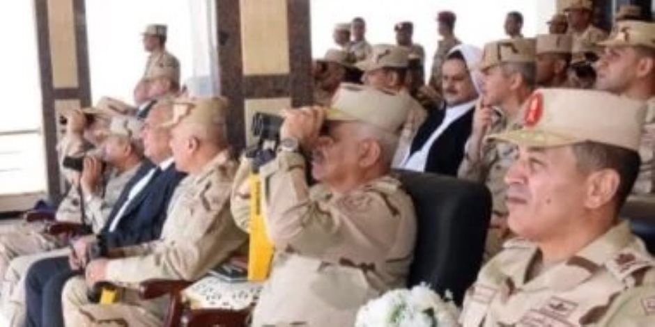 وزير الدفاع يشهد تنفيذ المرحلة الرئيسية للمشروع التكتيكى بالذخيرة الحية بالمنطقة الغربية العسكرية