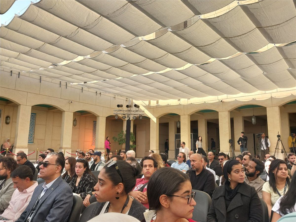 وسط حضور نجوم الفن.. زحام شديد من الجمهور علي عرض فيلم وجع الفراق لـ جميلة سامح عبد العزيز