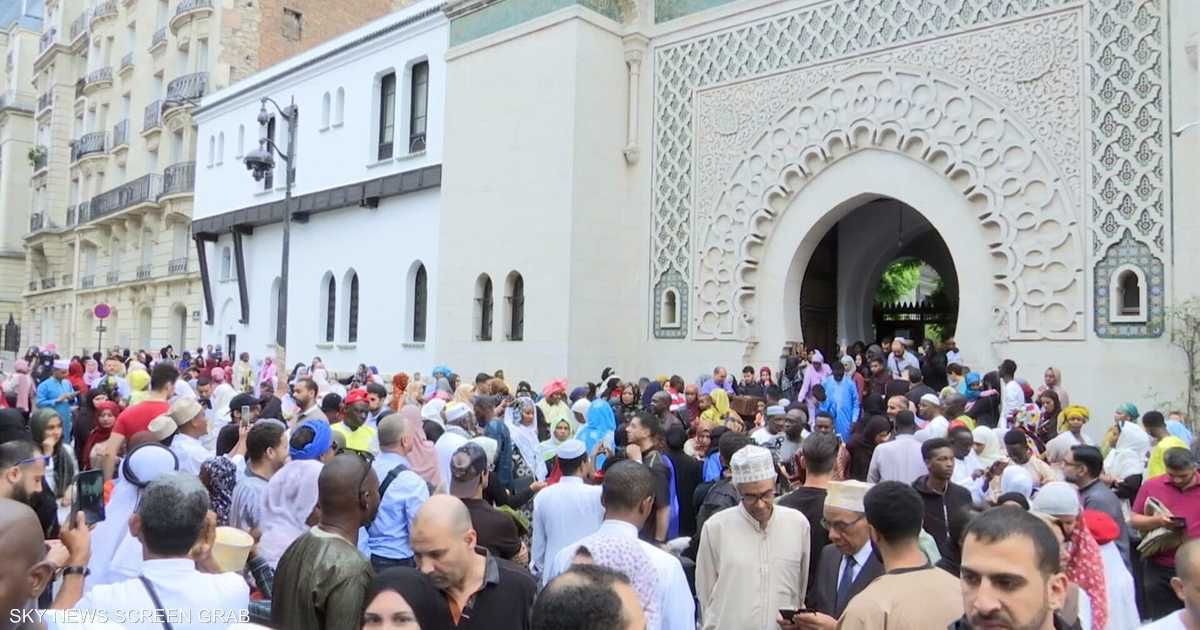 العالم اليوم - استطلاع يكشف تنامي أفكار الإخوان بين مسلمي فرنسا