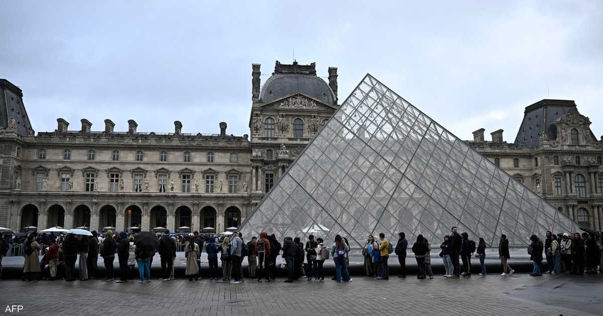 العالم اليوم - بعد أسابيع من السرقة... متحف اللوفر يغلق إحدى قاعاته