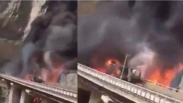 بسبب شاحنة نفط.. تفاصيل وفاة أكثر من 40 معتمرا في حادث مروع بالمدينة المنورة