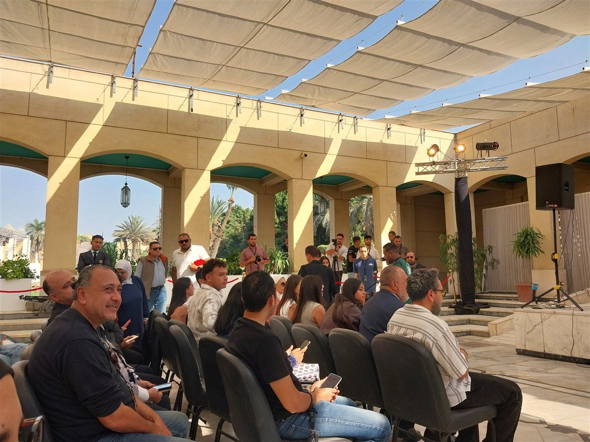 وسط حضور نجوم الفن.. زحام شديد من الجمهور علي عرض فيلم وجع الفراق لـ جميلة سامح عبد العزيز