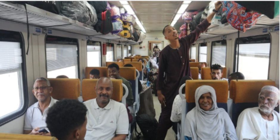 السكة الحديد: اليوم تسيير الرحلة 33 للأشقاء السودانيين ضمن مشروع "العودة الطوعية"،