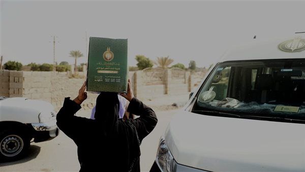 «بيت الزكاة والصدقات» ينتهي من توزيع عشرات الآلاف البطاطين بمحافظات مدن القناة