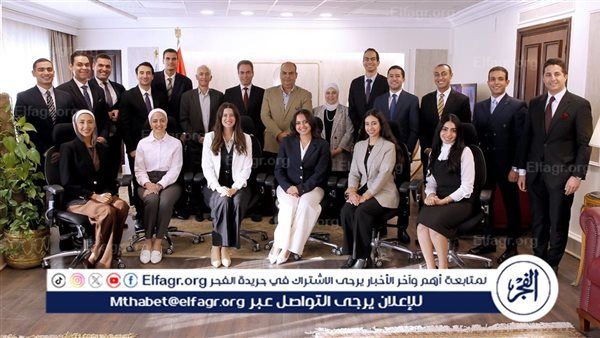 الوفد الثاني من المُلحقين الدبلوماسيين بوزارة الخارجية يزور استديو أحمد زويل بماسبيرو