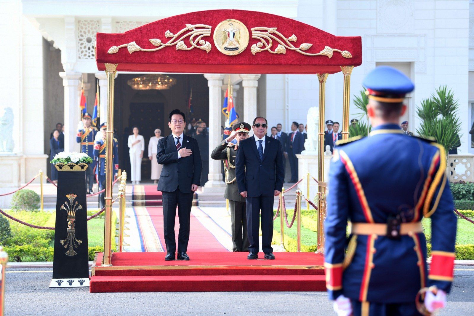 مصر وكوريا تسعيان إلى تعزيز العلاقات فى مجال الصناعات الدفاعية