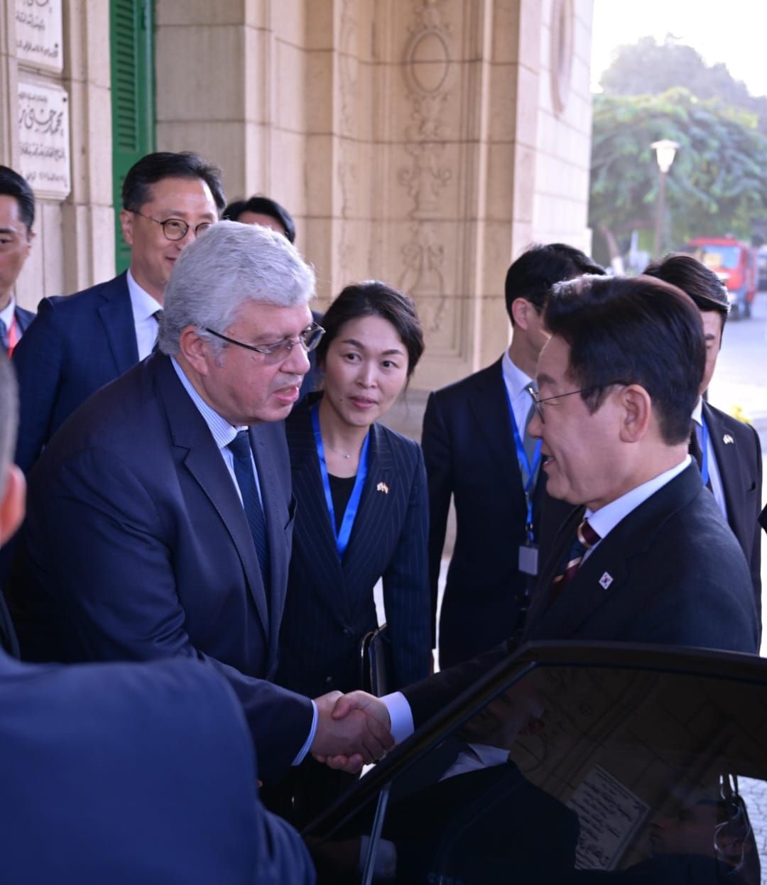 رئيس كوريا الجنوبية يعلن من تحت قبة جامعة القاهرة رؤى ومبادرات لتعزيز الشراكة مع الشرق الأوسط