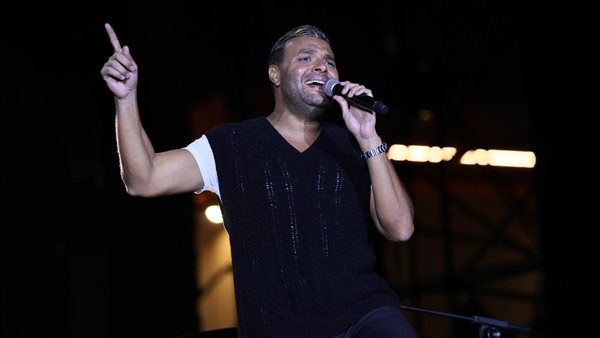 رامي صبري يشعل حفلًا أسطوريًا كامل العدد
