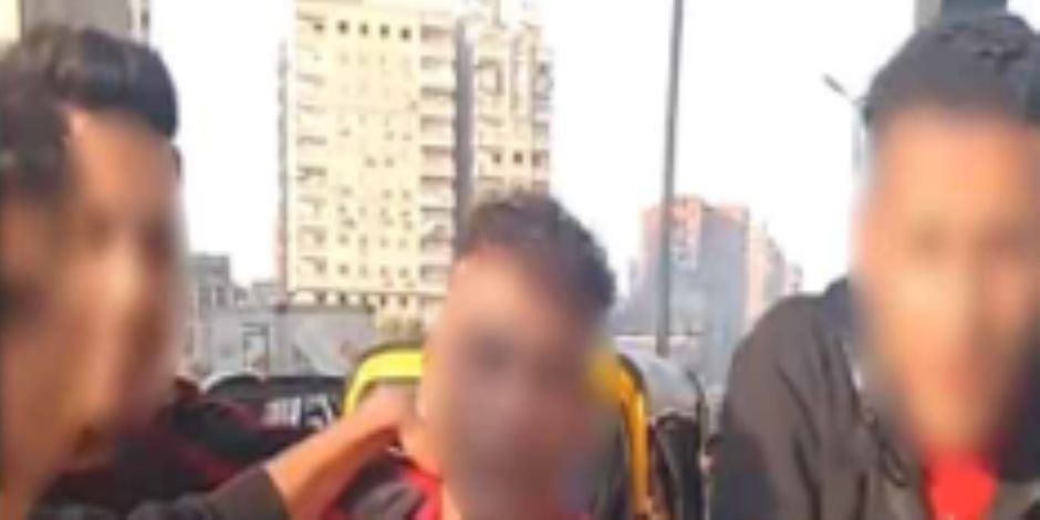 ضبط 4 سائقين توكتوك اعترضوا على تطبيق غرامة مالية لمخالفتهم قرار منع سيرهم بالطرق والمحاور الرئيسية بالقاهرة