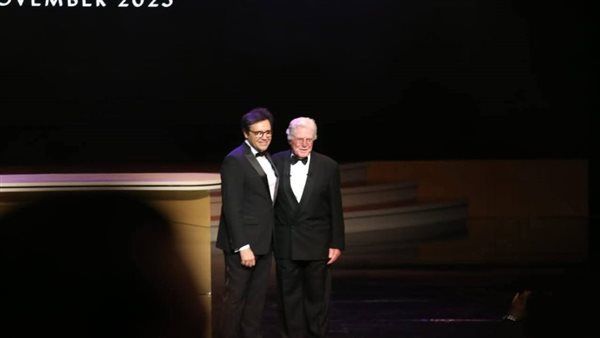 حسين فهمي: الفن سيظل أحد أهم أدوات الوعي والتوثيق والقدرة على إحياء القضايا الإنسانية وملامسة الضمير الجمعي للشعوب