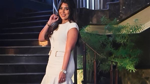 تورتة وأغنية.. أبطال "كلهم بيحبوا مودي" يفاجئون آيتن عامر بعيد ميلادها