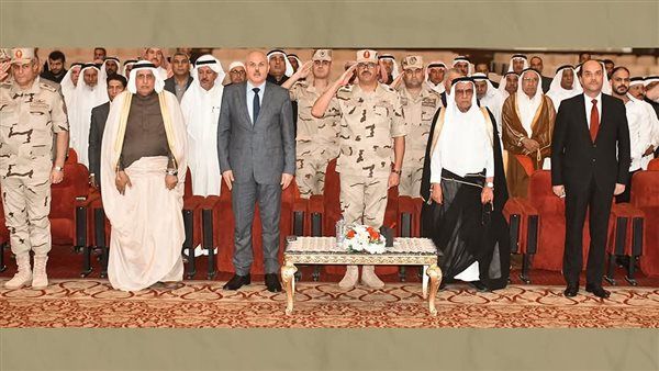 قيادة الجيش الثانى الميدانى تستقبل شيوخ وعواقل وممثلى المجتمع المدنى بشمال سيناء