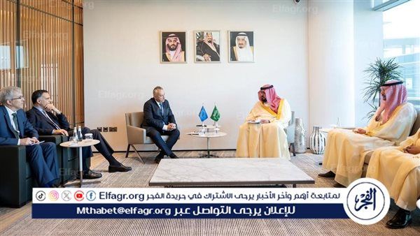 وزير الاقتصاد والتخطيط يجتمع مع مفوّض الاتحاد الأوروبي للشراكات الدولية