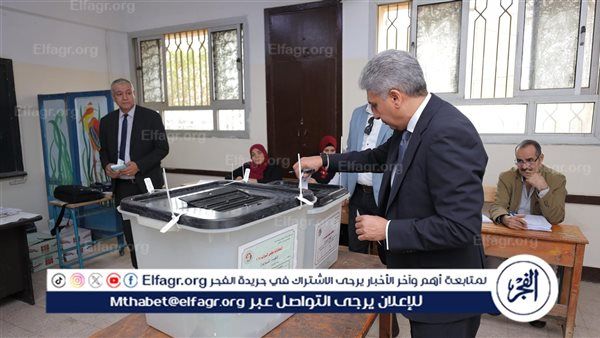 وزير السياحة والآثار يُدلي بصوته في انتخابات مجلس النواب