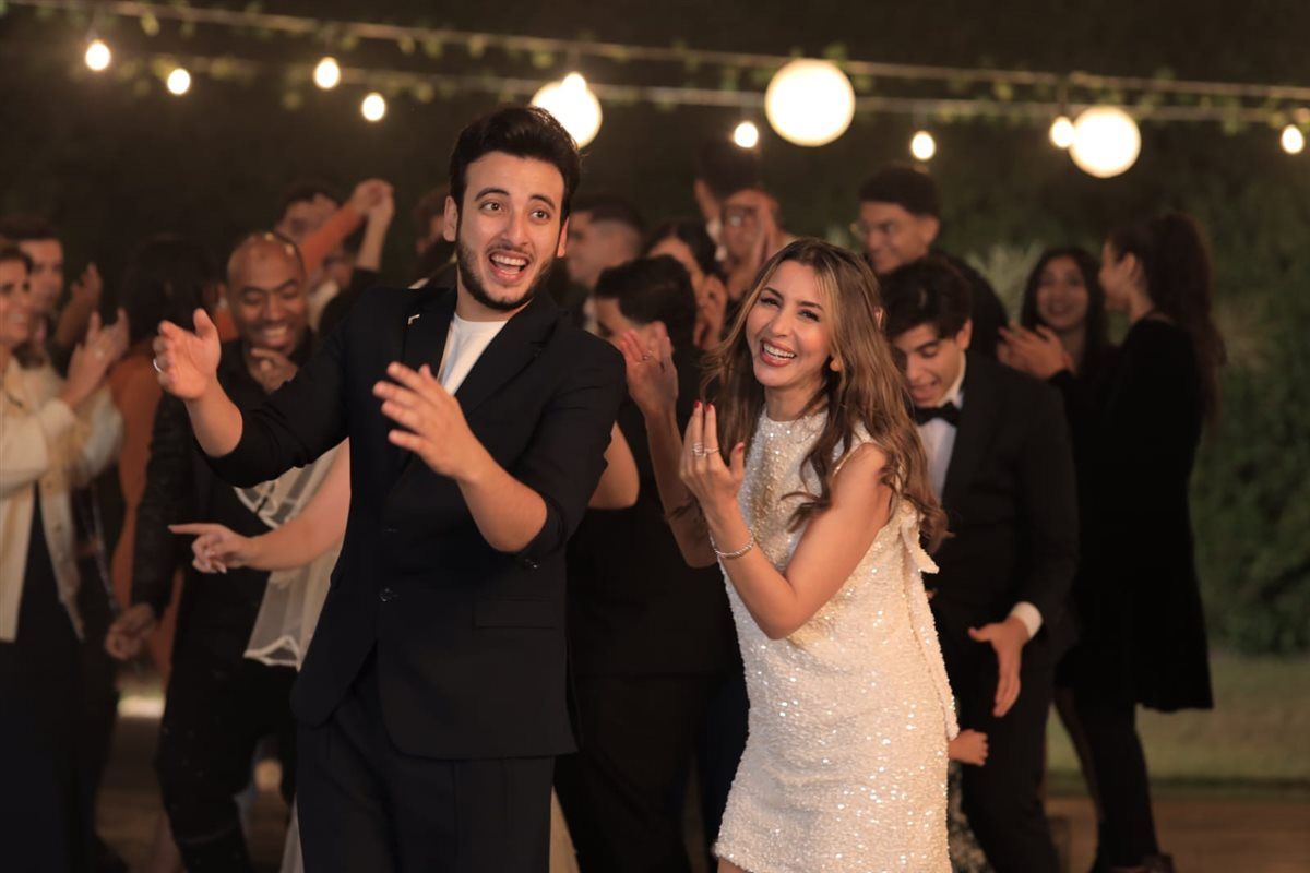 جنات تنتهي من تصوير كليب "الليلة حلوة".. صور