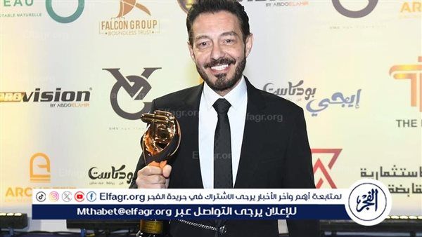 العائلة الفنية أحمد زاهر وملك وليلى وهشام جمال يتألقون في مهرجان (the best) الدولي