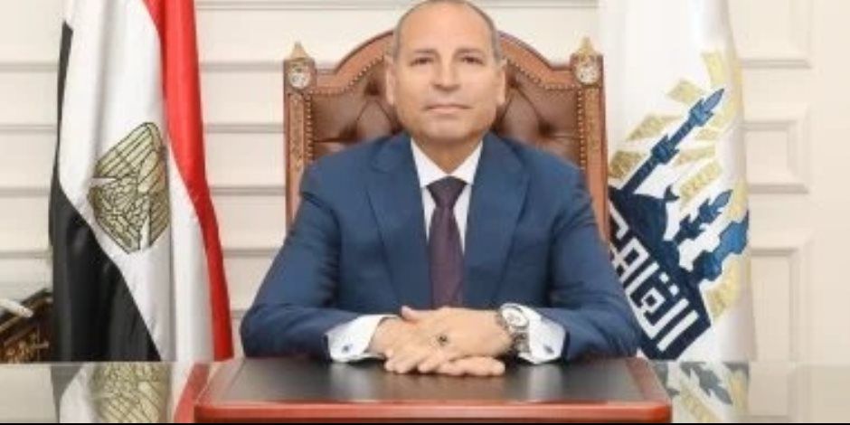 محافظ القاهرة يترأس اجتماع غرفة العمليات لمتابعة اليوم الثانى للانتخابات