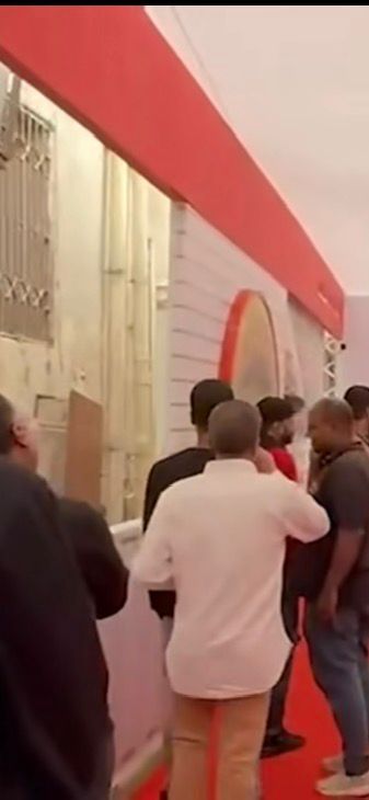 حضور شبابى أمام لجان حدائق القبة لإدلاء بأصواتهم بانتخابات النواب.. صور