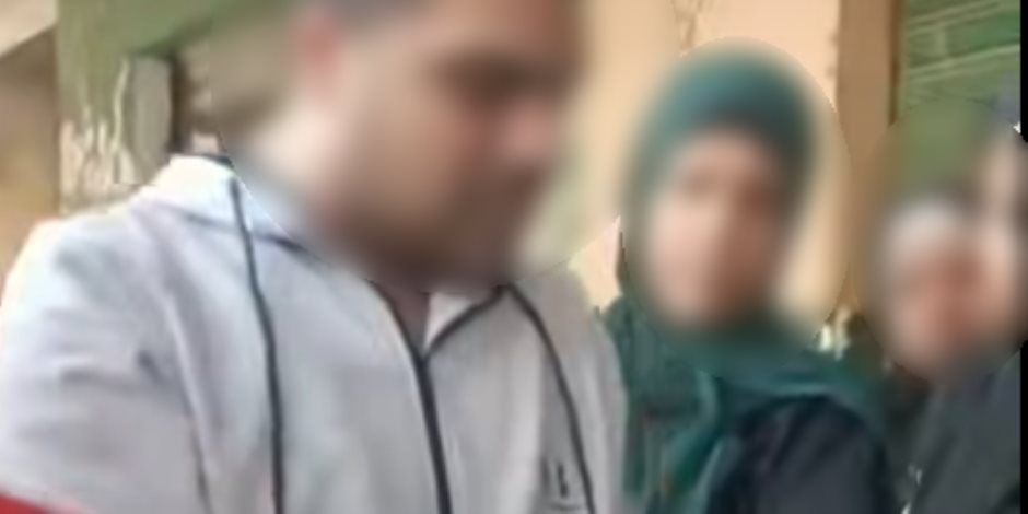 الداخلية: ضبط شخصين قاما بتوزيع مبالغ مالية على الناخبين بالقاهرة مقابل إدلائهم لصالح مرشحيهم