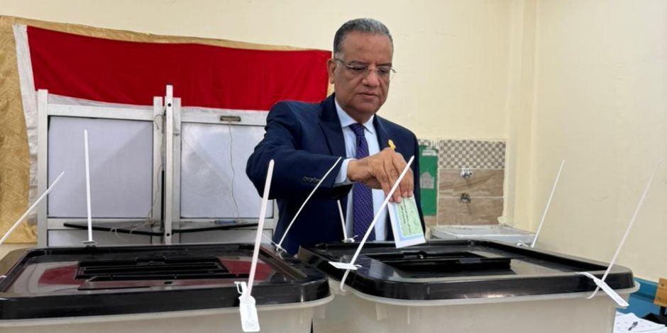 محمود مسلم بعد الادلاء بصوته فى انتخابات النواب: المشاركة رسالة للداخل والخارج