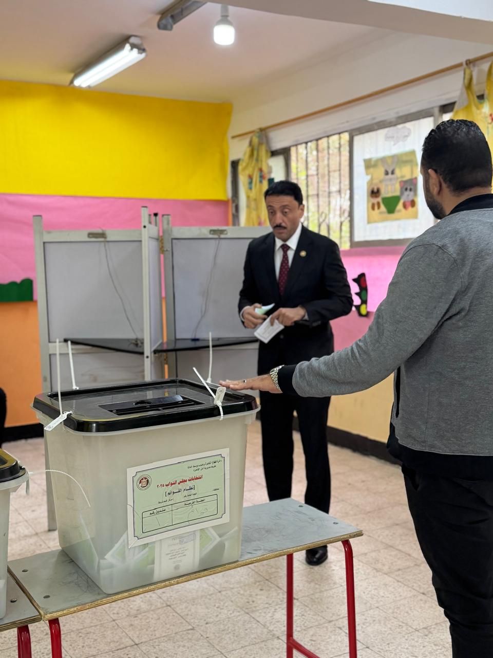 النائب محمد رزق يدلي بصوته في انتخابات مجلس النواب 2025
