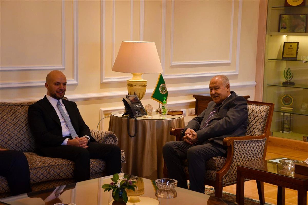 أبو الغيط يستقبل وزير الدولة للاتصال والشؤون السياسية بليبيا (صور)