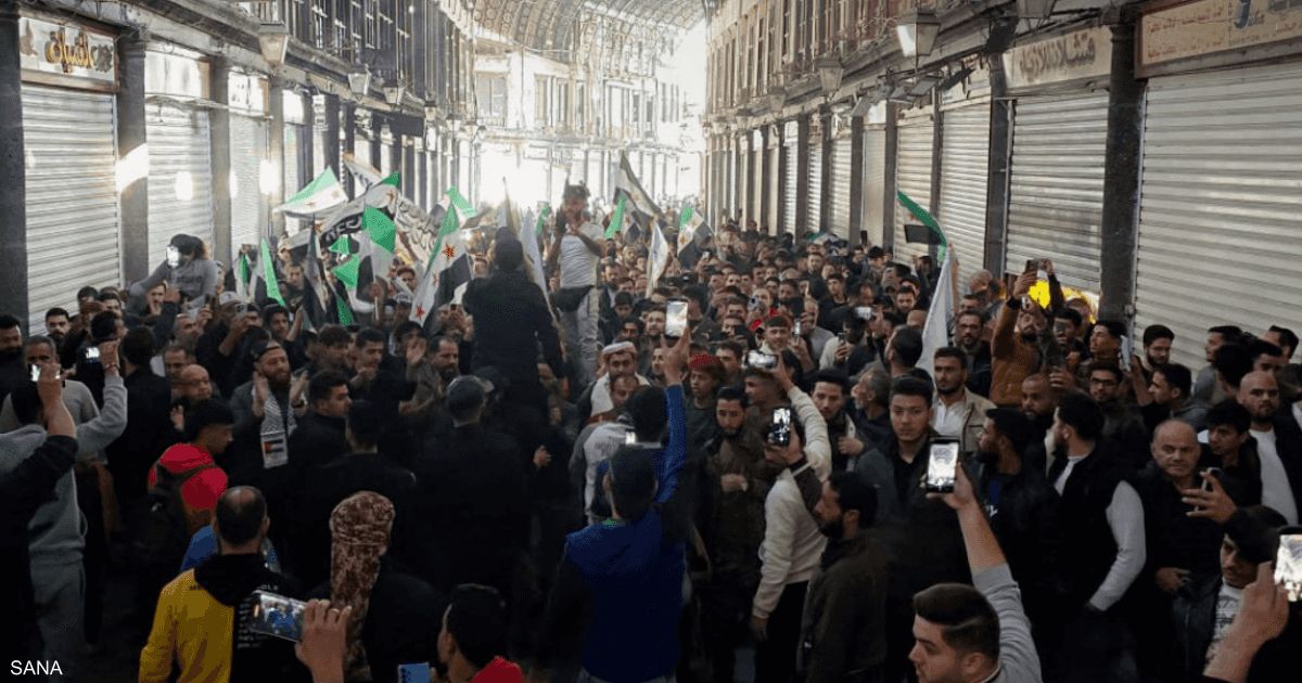 العالم اليوم - بعد دعوة الشرع.. سوريون يحتفلون بالذكرى الأولى لسقوط الأسد