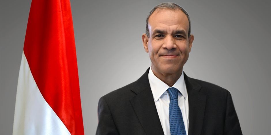 وزير الخارجية يجدد التأكيد على حل الدولتين ووحدة الأراضى الفلسطينية