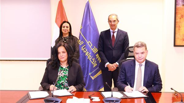 وزيرا الاتصالات والتضامن يشهدان توقيع بروتوكول لإطلاق برنامج لتأهيل ذوي الاضطرابات العصبية المتنوعة للعمل في قطاع التكنولوجيا