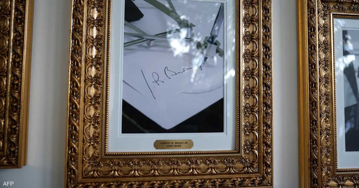 العالم اليوم - بعد إلغاء ترامب أوامر موقعة باستخدامه.. ما هو "القلم الآلي"؟