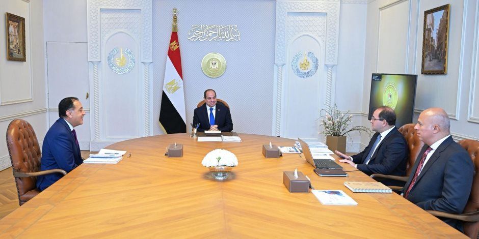 الرئيس السيسى يطّلع على ملامح وتفاصيل حزمة التسهيلات الضريبية الثانية