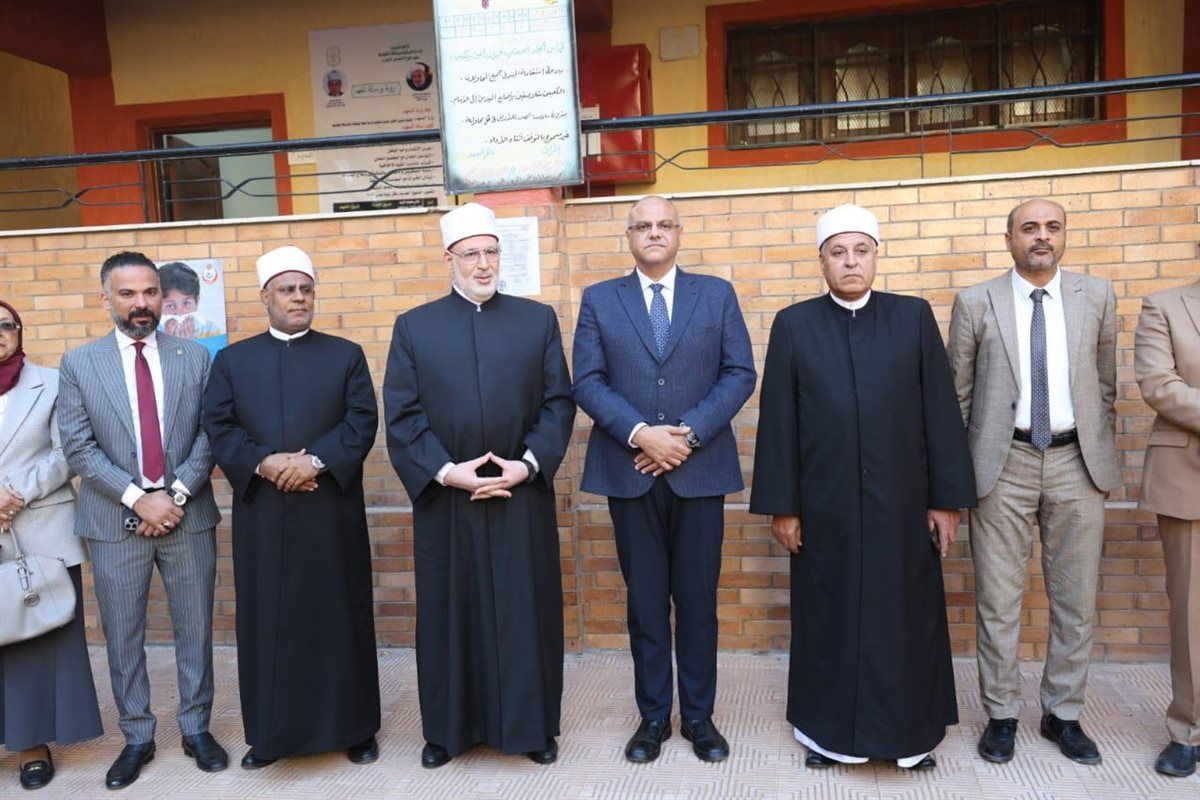 وكيل الأزهر ومحافظ القليوبية يتفقدان معهد طوخ الابتدائي