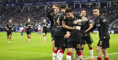 فوز هامبورغ وفرايبورغ في البوندسليغا