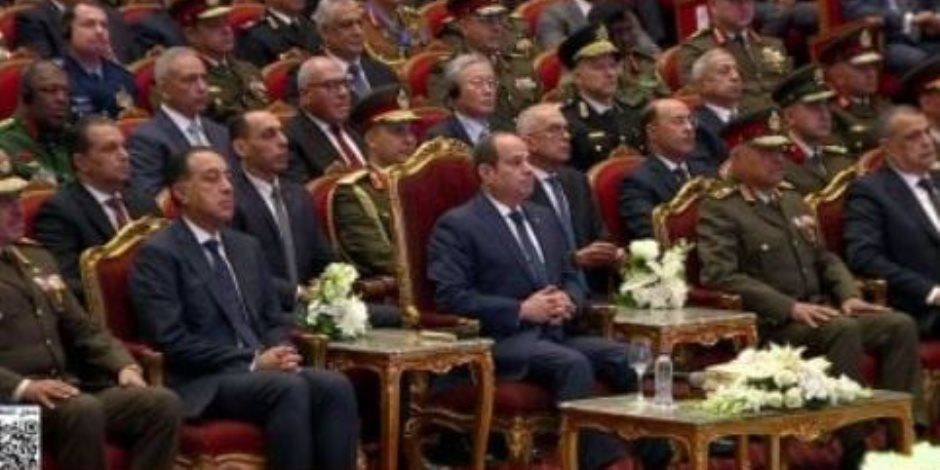 الرئيس السيسى يشاهد فيلما تسجيليا عن منظومة دفاعية من كوريا الجنوبية