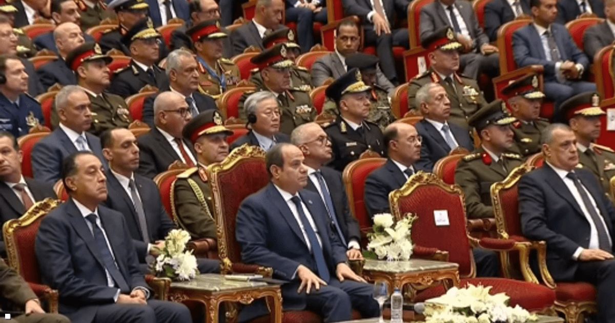 العالم اليوم - السيسي يفتتح "إيديكس 2025" ووزير الدفاع يؤكد الاستعدد الدائم