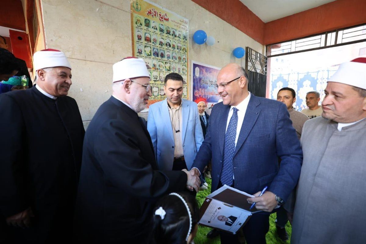 وكيل الأزهر ومحافظ القليوبية يتفقدان معهد طوخ الابتدائي