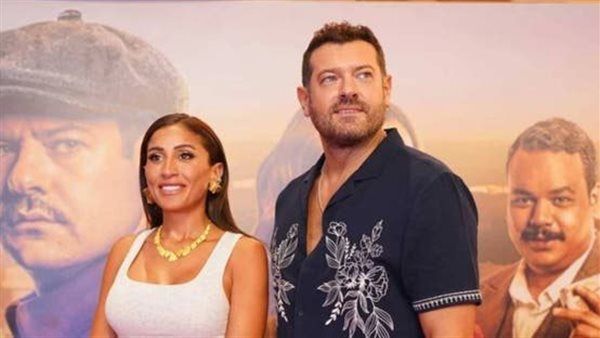 عمرو يوسف يرد على فيديو "التجاهل" ويعتذر: "دينا صاحبتي.. وما قصدتش اللفظ الخارج"